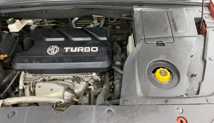 2024 MG HECTOR PLUS SAVVY PRO 1.5 TURBO CVT 6 STR, Petrol, Automatic, 43,507 km, Engine View - Left