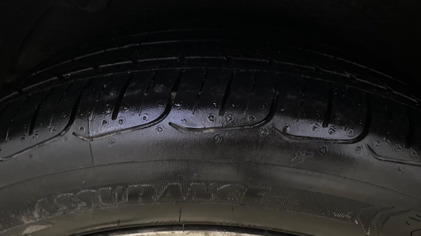 2013 Hyundai Verna FLUIDIC 1.6 VTVT SX AT, Petrol, Automatic, 52,115 km, Right Rear Tyre Tread