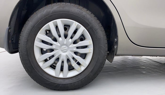 2017 Maruti Dzire VDI, Diesel, Manual, 94,792 km, Right Rear Wheel