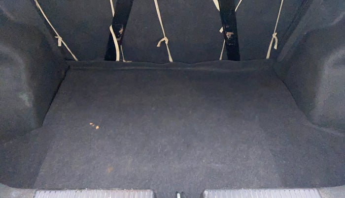 2017 Maruti Dzire VDI, Diesel, Manual, 94,792 km, Boot Inside