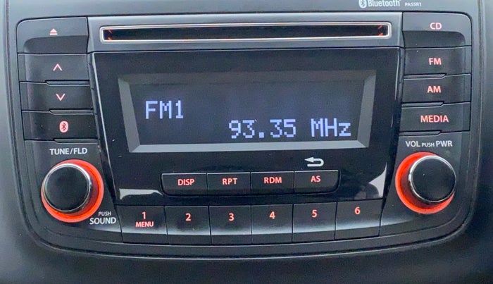 2017 Maruti Dzire VDI, Diesel, Manual, 94,792 km, Infotainment System