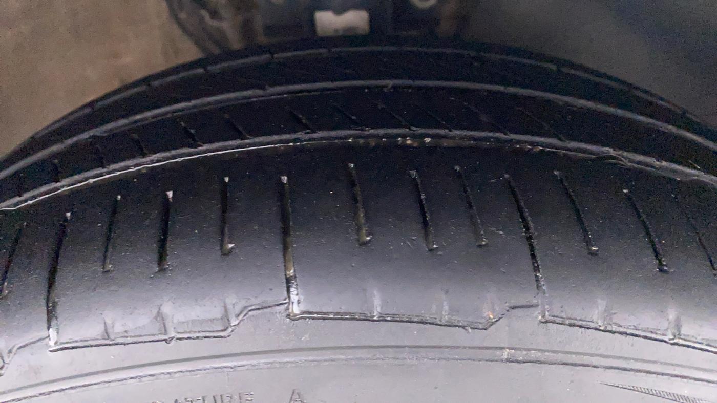 2017 Skoda Rapid Style 1.5 TDI AT, Diesel, Automatic, 85,145 km, Right Front Tyre Tread