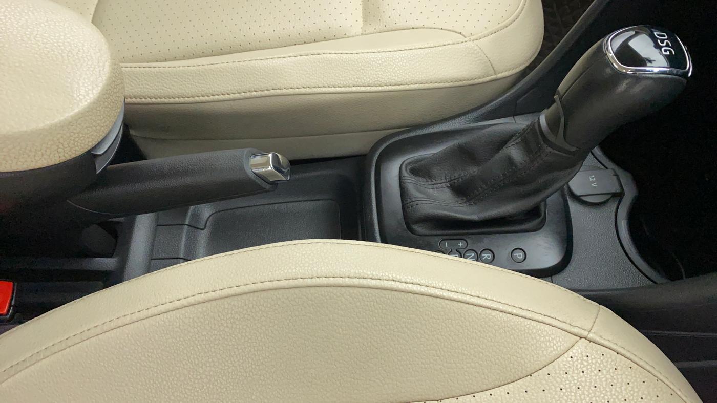 2017 Skoda Rapid Style 1.5 TDI AT, Diesel, Automatic, 85,145 km, Gear Lever