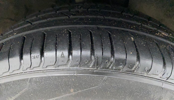 2019 Hyundai VENUE SX PLUS 1.0 TURBO DCT DUAL TONE, Petrol, Automatic, 63,282 km, Right Front Tyre Tread