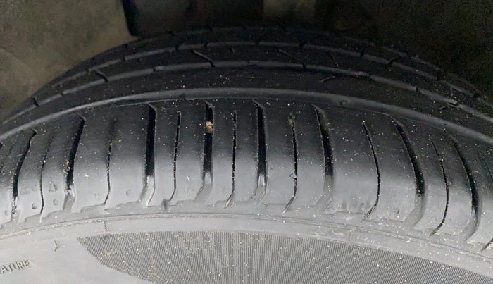 2019 Hyundai VENUE SX PLUS 1.0 TURBO DCT DUAL TONE, Petrol, Automatic, 63,282 km, Left Front Tyre Tread
