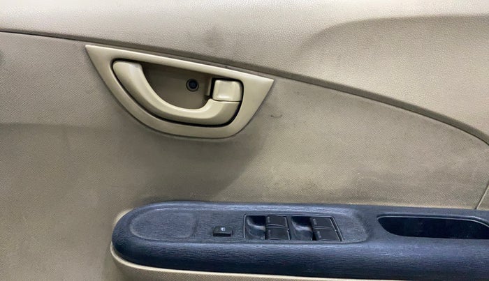 2015 Honda Amaze 1.5L I-DTEC E, Diesel, Manual, 89,284 km, Driver Side Door Panels Control