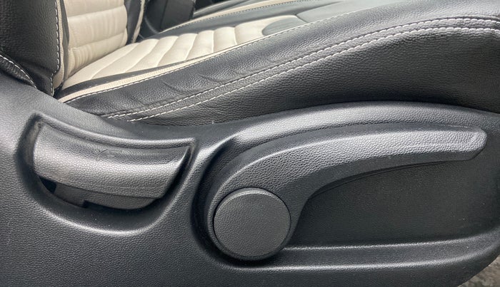 2018 Hyundai Creta SX AT 1.6 PETROL, Petrol, Automatic, 62,320 km, Driver Side Adjustment Panel