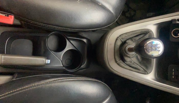 2013 Hyundai i10 ASTA 1.2, Petrol, Manual, 72,934 km, Gear Lever