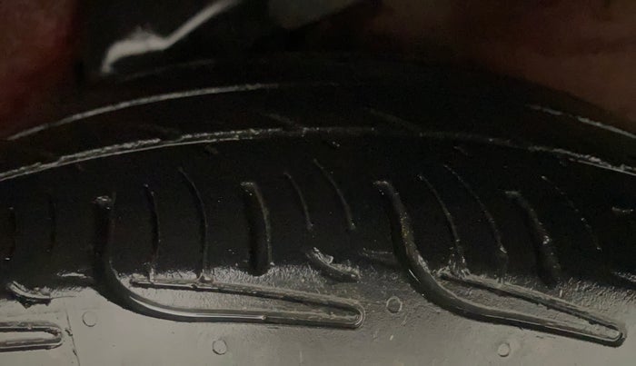 2013 Hyundai i10 ASTA 1.2, Petrol, Manual, 72,934 km, Left Rear Tyre Tread