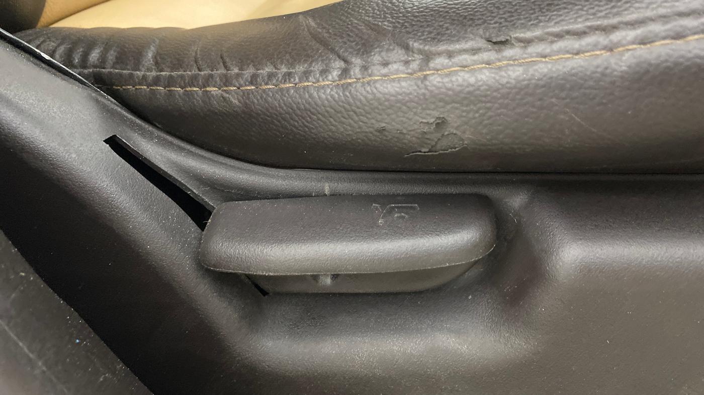 2013 Hyundai Santro Xing GLS, Petrol, Manual, 41,289 km, Driver Side Adjustment Panel