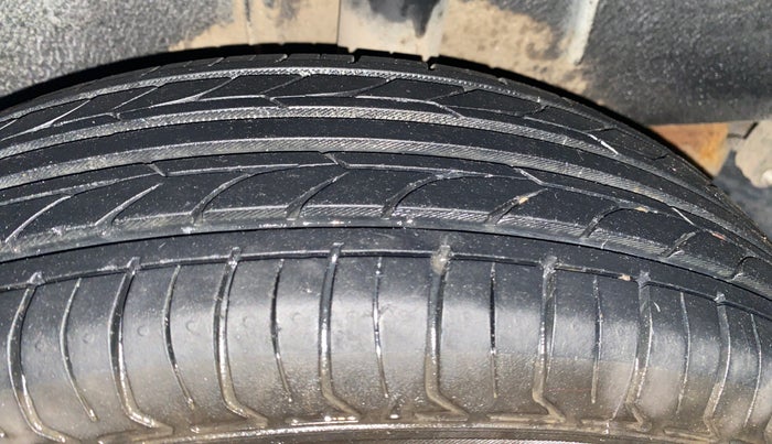 2020 Renault TRIBER RXT AMT, Petrol, Automatic, 50,642 km, Left Rear Tyre Tread