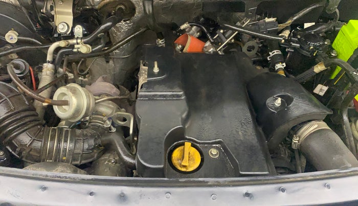 2016 Mahindra TUV300 T8, Diesel, Manual, 52,767 km, Engine View