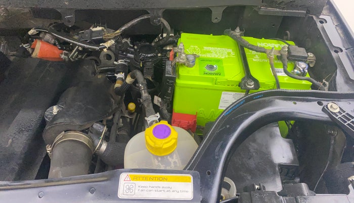 2016 Mahindra TUV300 T8, Diesel, Manual, 52,767 km, Engine View - Left