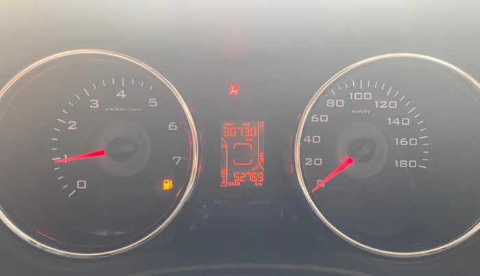 2016 Mahindra TUV300 T8, Diesel, Manual, 52,767 km, Odometer Image