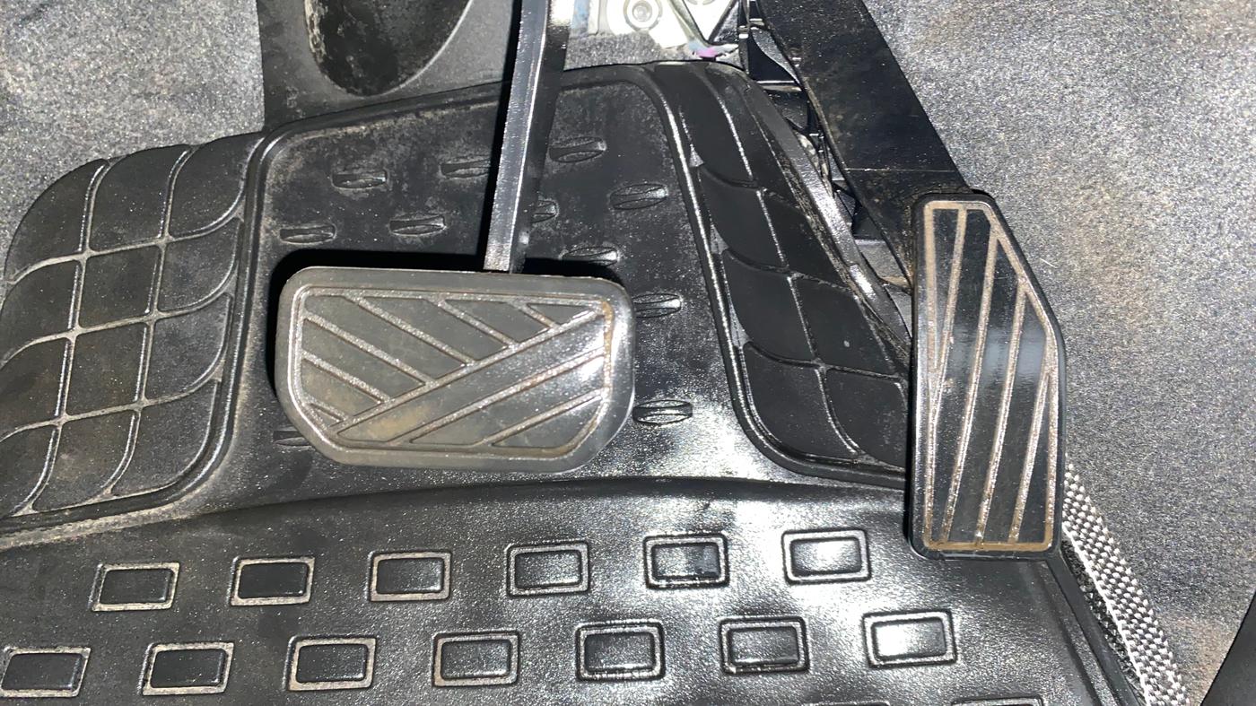 2021 Maruti S PRESSO VXI PLUS AMT, Petrol, Automatic, 25,937 km, Pedals