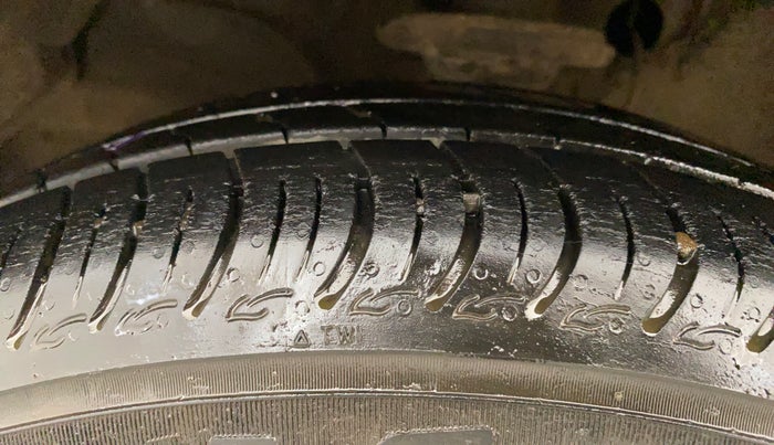 2021 Maruti S PRESSO VXI PLUS AMT, Petrol, Automatic, 25,937 km, Left Front Tyre Tread