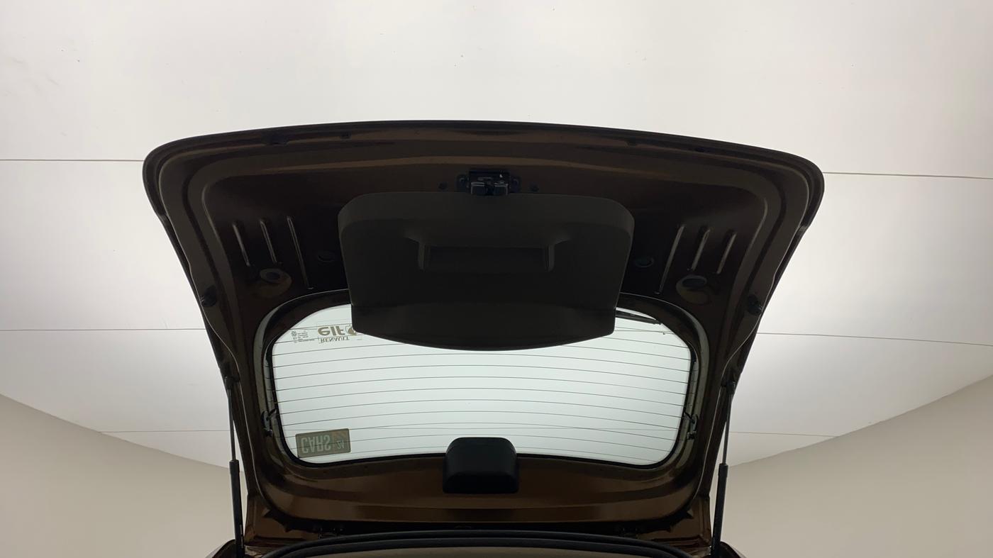 2018 Renault Duster RXL PETROL, Petrol, Manual, 52,382 km, Boot Door Open
