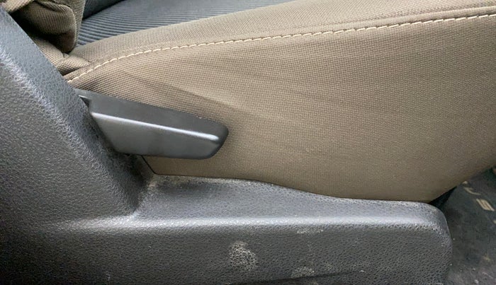 2018 Renault Duster RXL PETROL, Petrol, Manual, 52,382 km, Driver Side Adjustment Panel