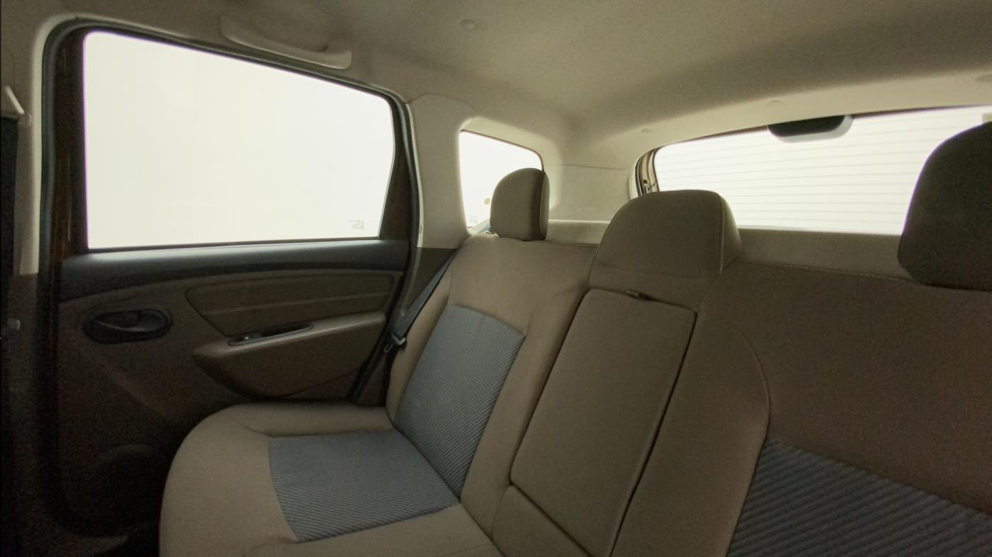 2018 Renault Duster RXL PETROL, Petrol, Manual, 52,382 km, Right Side Rear Door Cabin