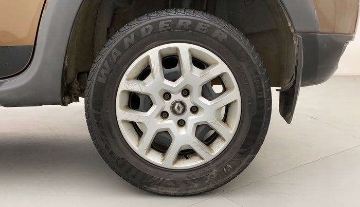 2018 Renault Duster RXL PETROL, Petrol, Manual, 52,382 km, Left Rear Wheel