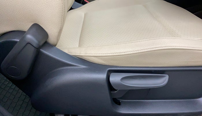 2020 Skoda Rapid STYLE TSI, Petrol, Manual, 36,956 km, Driver Side Adjustment Panel