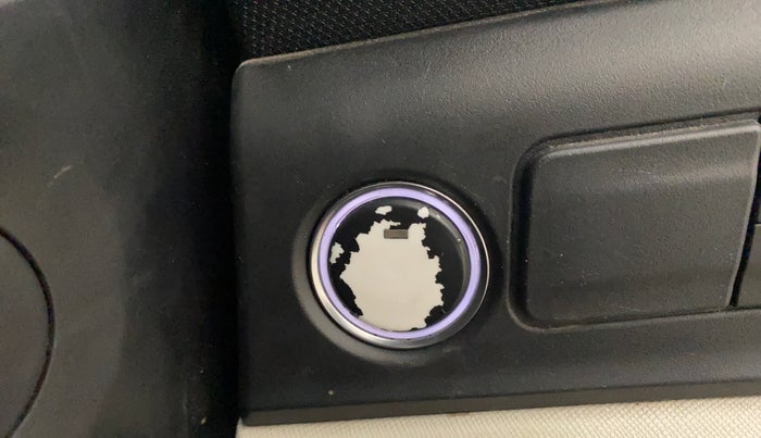 2021 Tata ALTROZ XZ PLUS PETROL, Petrol, Manual, 31,358 km, Keyless Start/ Stop Button