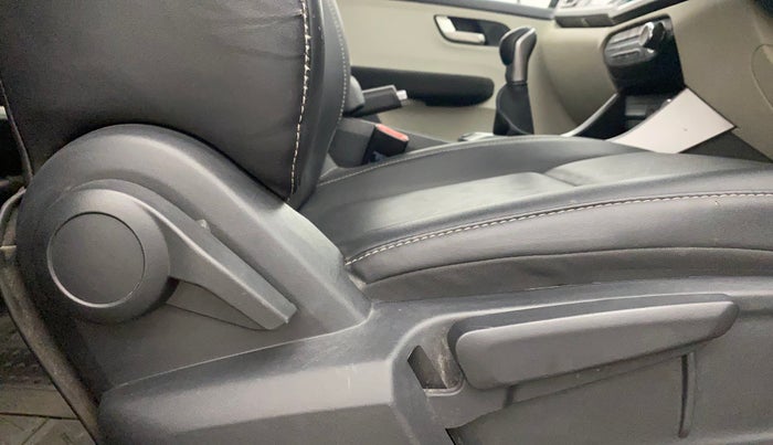 2021 Tata ALTROZ XZ PLUS PETROL, Petrol, Manual, 31,358 km, Driver Side Adjustment Panel