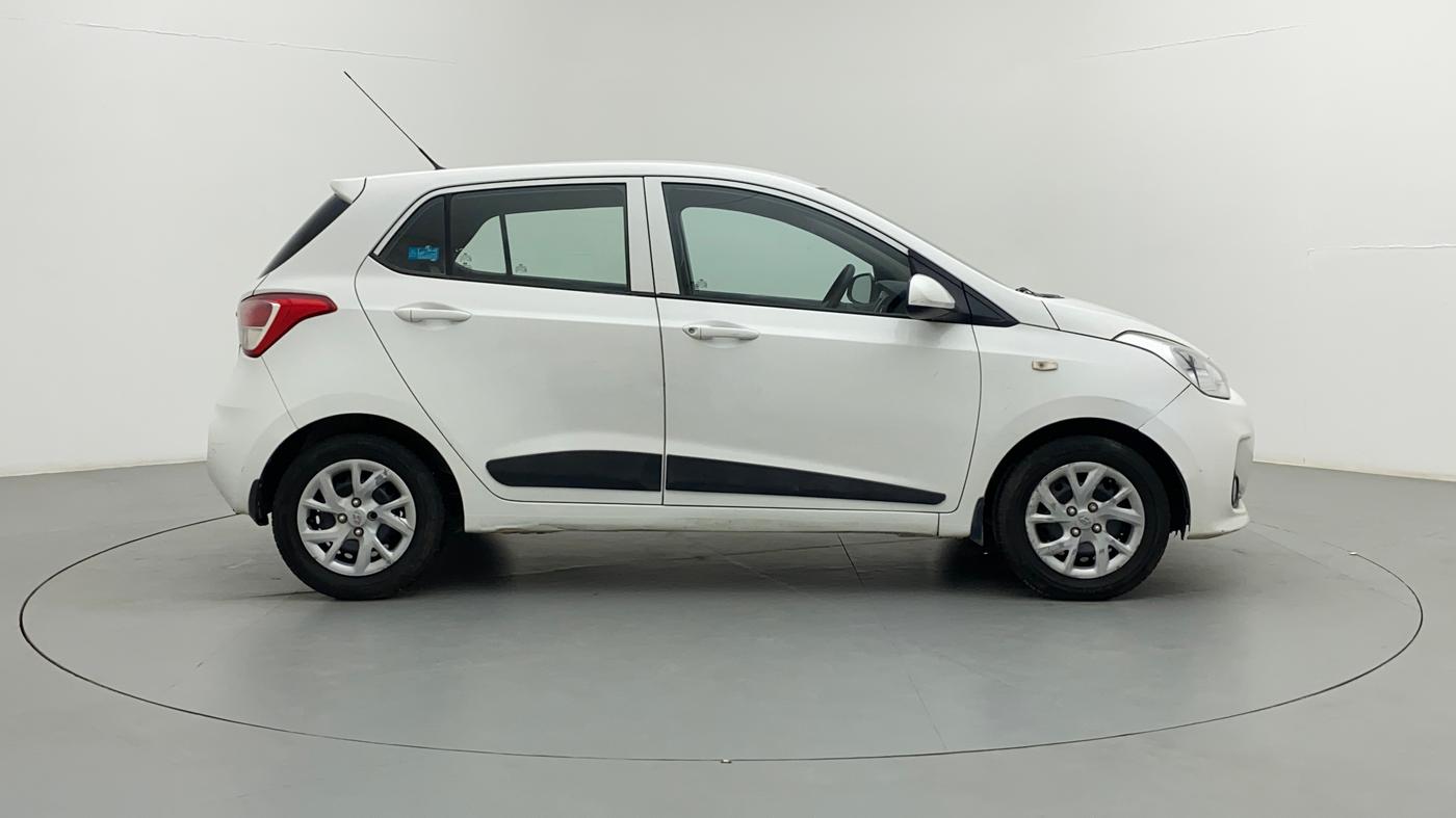2018 Hyundai Grand i10 SPORTZ 1.2 KAPPA VTVT, Petrol, Manual, 70,369 km, Right Side