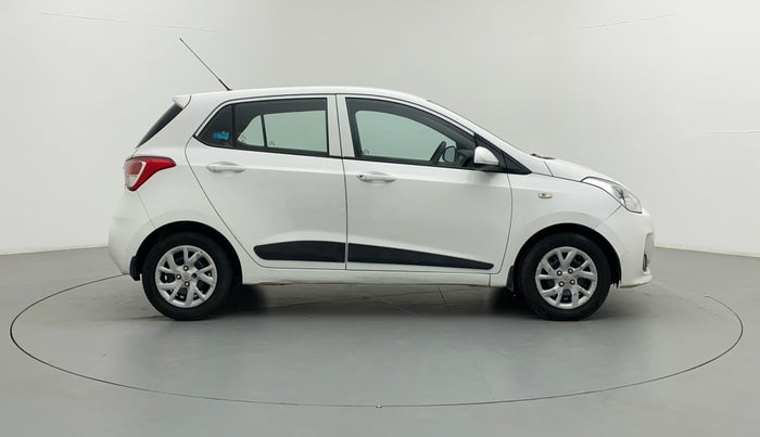 2018 Hyundai Grand i10 SPORTZ 1.2 KAPPA VTVT, Petrol, Manual, 70,369 km, Right Side
