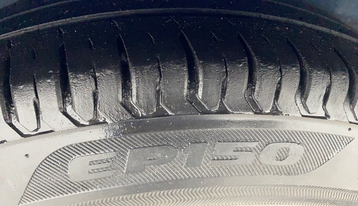 2013 Honda Brio S MT, Petrol, Manual, 42,158 km, Right Rear Tyre Tread