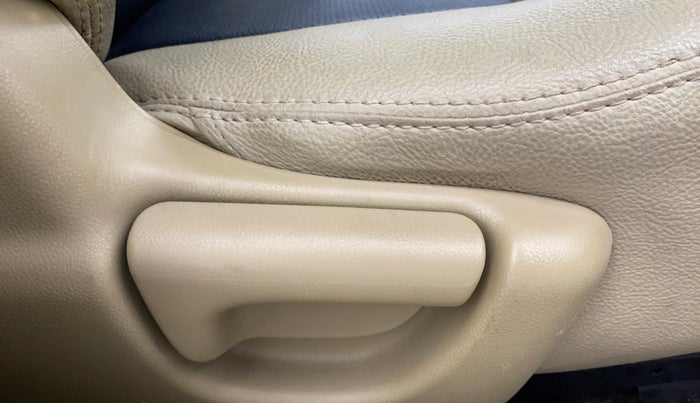 2013 Honda Brio S MT, Petrol, Manual, 42,158 km, Driver Side Adjustment Panel