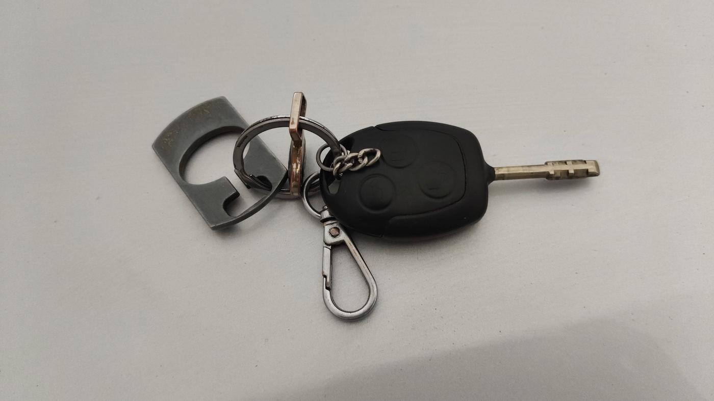 2013 Ford Classic 1.6 DURATEC TITANIUM, Petrol, Manual, 74,249 km, Key Close Up