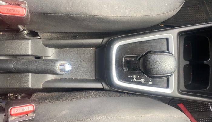 2019 Maruti Swift VXI AMT, Petrol, Automatic, 41,165 km, Gear Lever