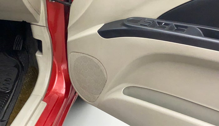 2015 Maruti Celerio VXI d, Petrol, Manual, 75,957 km, Infotainment system - Front speakers missing / not working