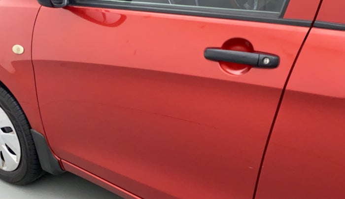 2015 Maruti Celerio VXI d, Petrol, Manual, 75,957 km, Front passenger door - Slightly dented