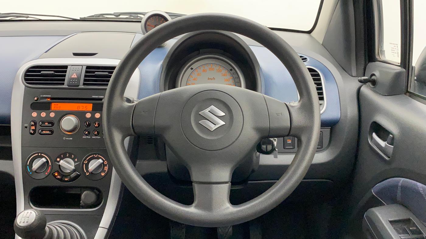 2010 Maruti Ritz VXI GENUS, Petrol, Manual, 27,064 km, Steering Wheel Close Up