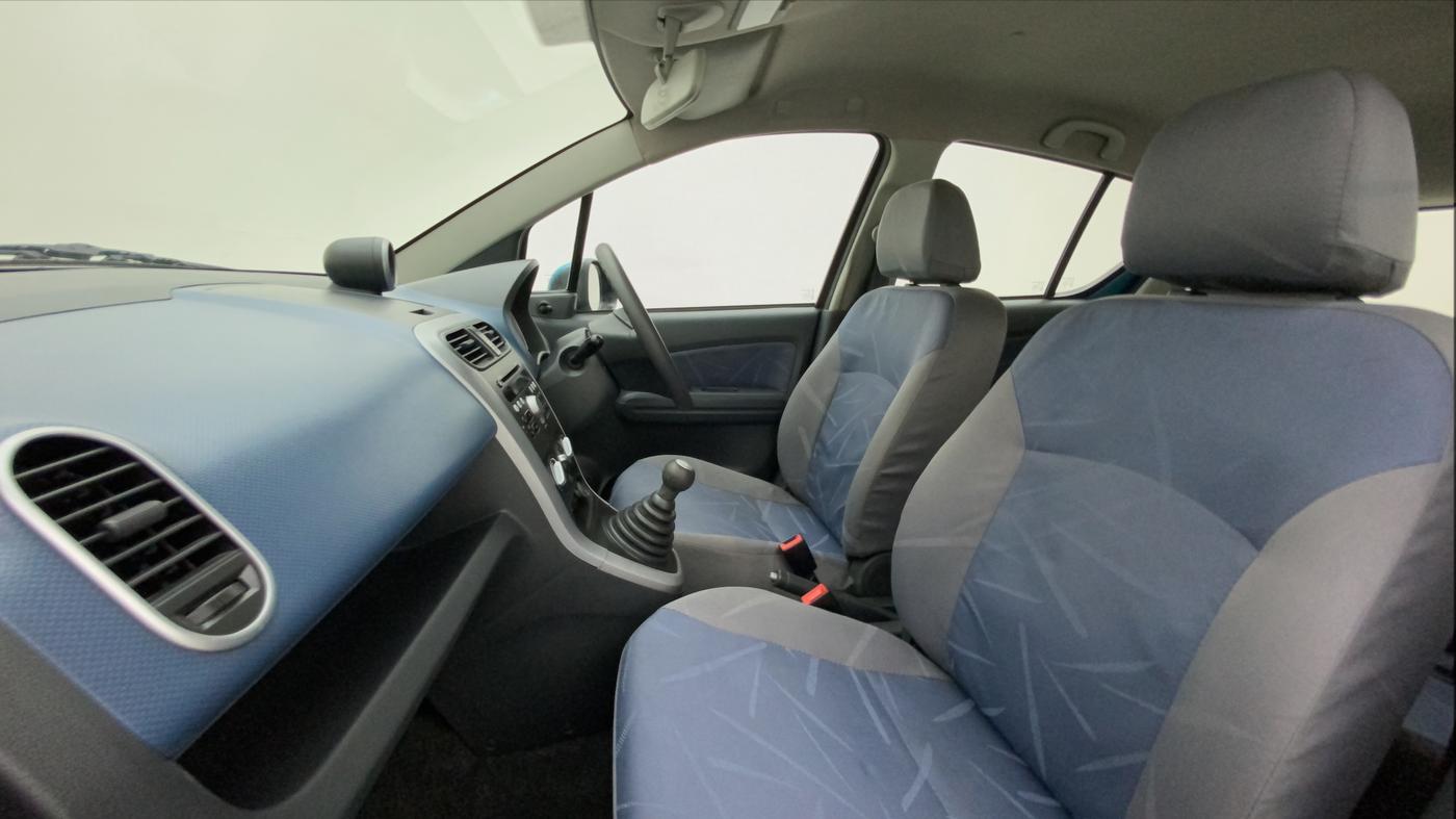 2010 Maruti Ritz VXI GENUS, Petrol, Manual, 27,064 km, Right Side Front Door Cabin