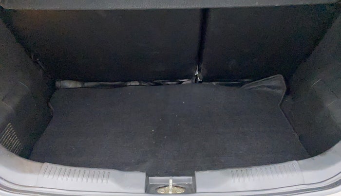 2018 Maruti IGNIS ZETA 1.2 K12, Petrol, Manual, 65,508 km, Boot Inside