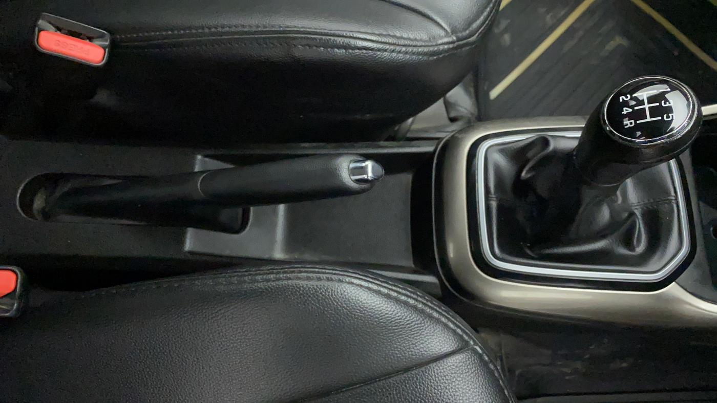 2018 Maruti IGNIS ZETA 1.2 K12, Petrol, Manual, 65,508 km, Gear Lever