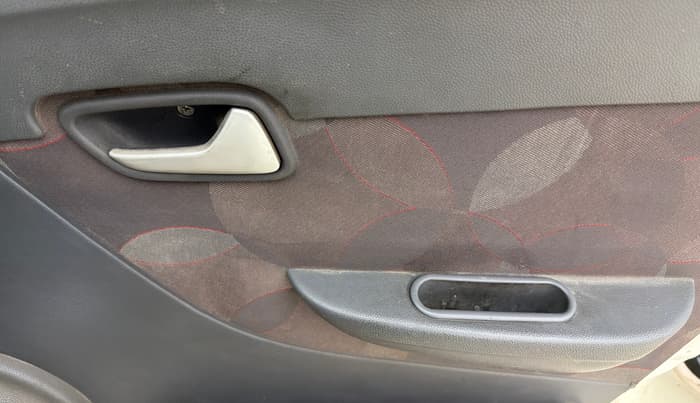 2014 Maruti Alto 800 LXI, Petrol, Manual, 1,11,879 km, Driver Side Door Panels Control
