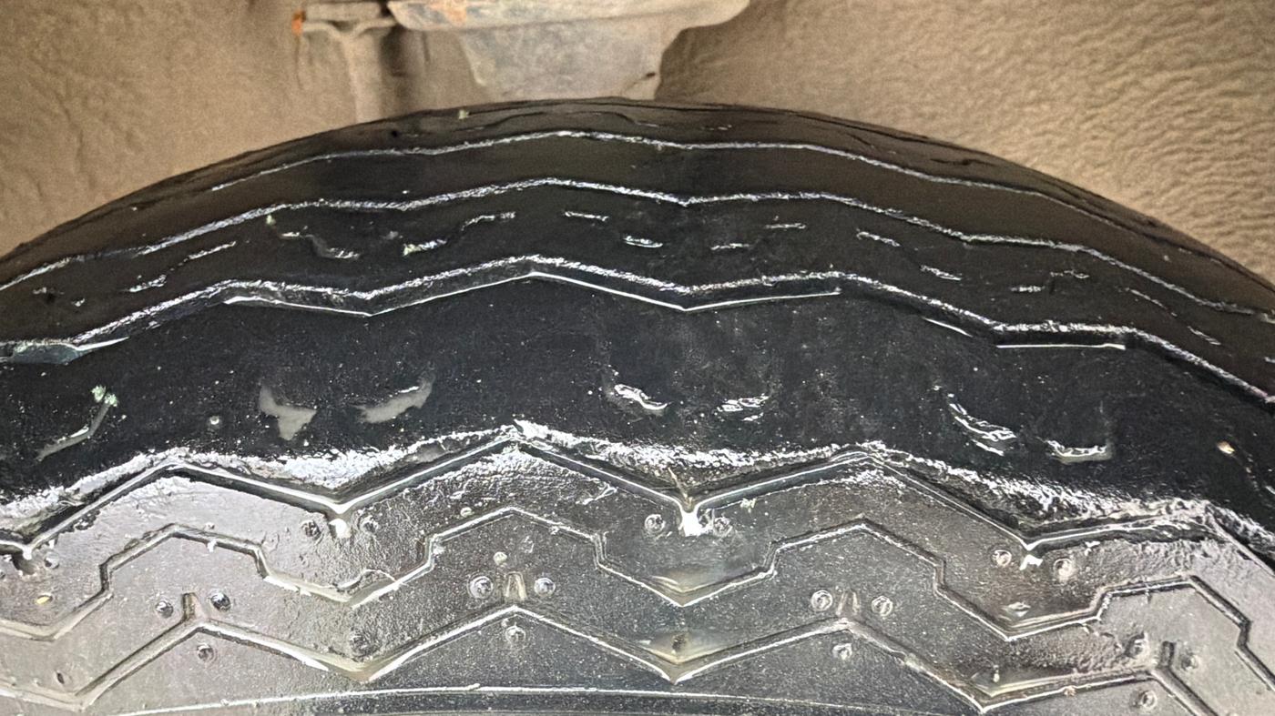 2014 Maruti Alto 800 LXI, Petrol, Manual, 1,11,879 km, Right Front Tyre Tread