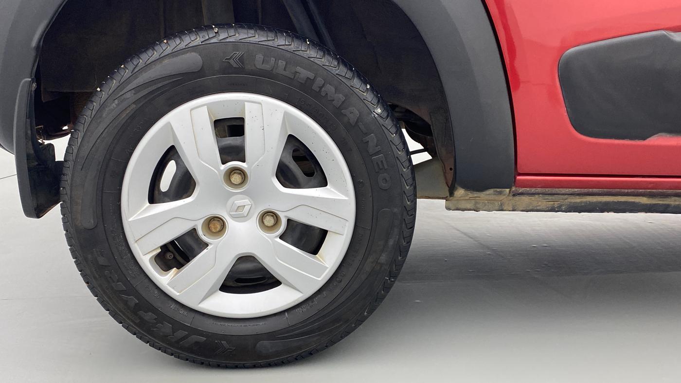 2016 Renault Kwid RXT Opt, Petrol, Manual, 17,924 km, Right Rear Wheel