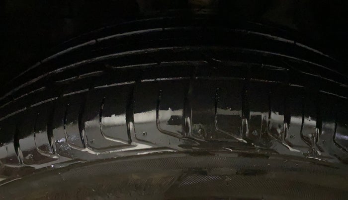 2023 Tata NEXON PURE SUNROOF 1.2 PETROL, Petrol, Manual, 27,227 km, Left Front Tyre Tread