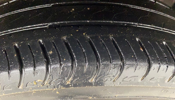 2021 Honda Amaze 1.2L I-VTEC VX, Petrol, Manual, 40,455 km, Right Front Tyre Tread