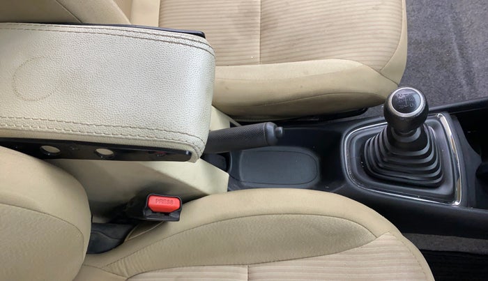 2021 Honda Amaze 1.2L I-VTEC VX, Petrol, Manual, 40,455 km, Gear Lever