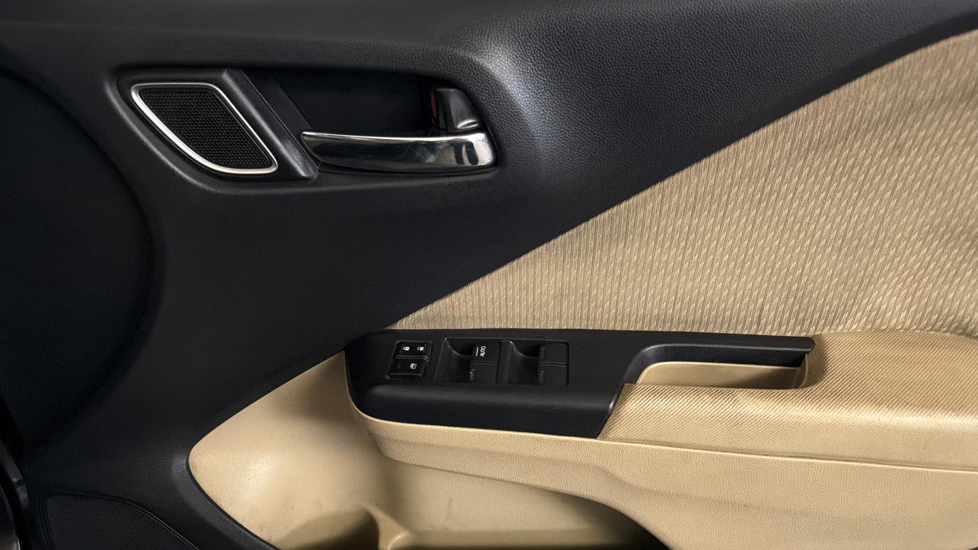 2018 Honda City 1.5L I-VTEC V MT, Petrol, Manual, 50,526 km, Driver Side Door Panels Control
