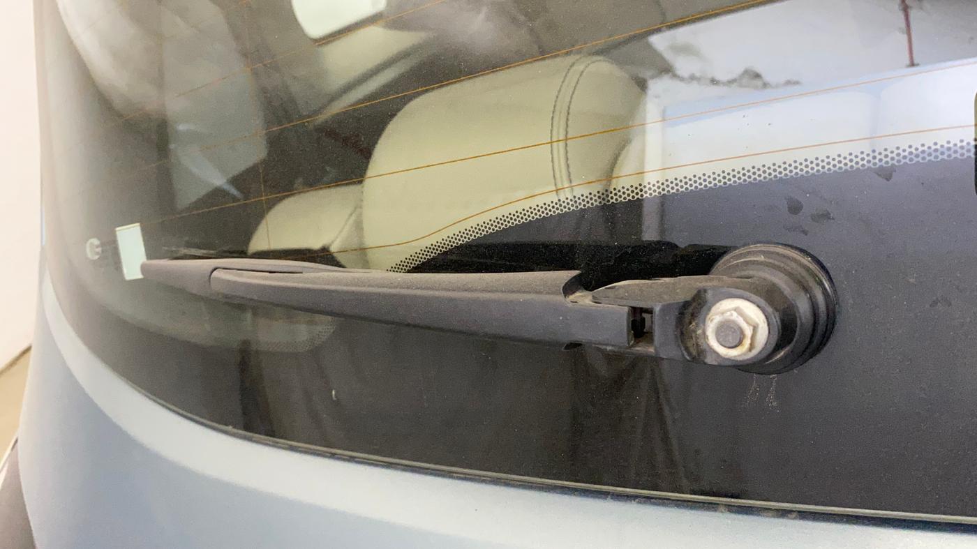 2021 Tata Safari XZA PLUS, Diesel, Automatic, 82,692 km, Rear Wiper