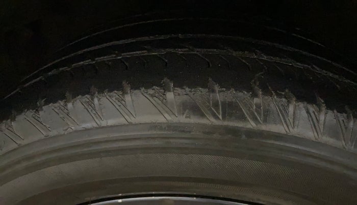 2021 Tata Safari XZA PLUS, Diesel, Automatic, 82,692 km, Left Front Tyre Tread