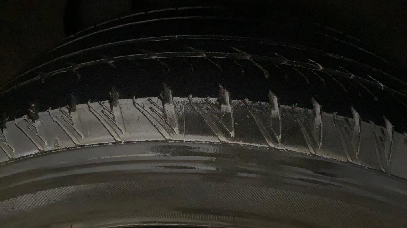 2021 Tata Safari XZA PLUS, Diesel, Automatic, 82,692 km, Left Rear Tyre Tread