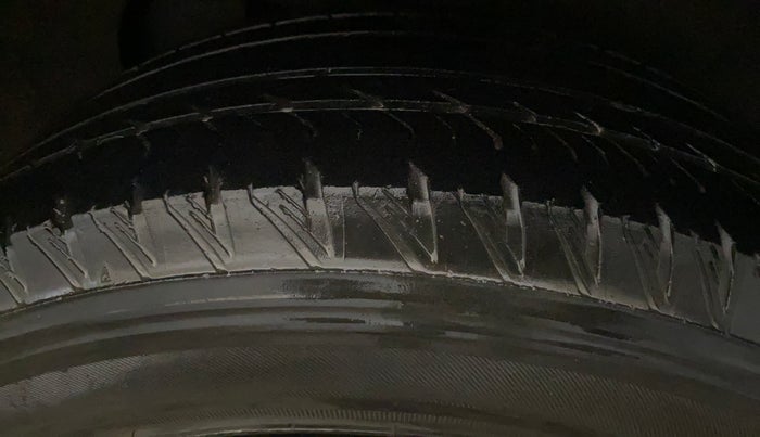 2021 Tata Safari XZA PLUS, Diesel, Automatic, 82,692 km, Left Rear Tyre Tread